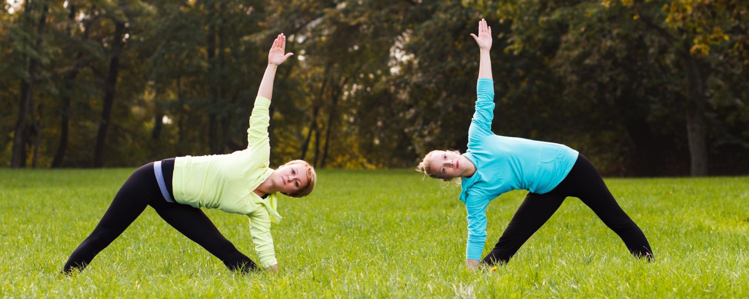  Trikonasana (Triangle Pose)
